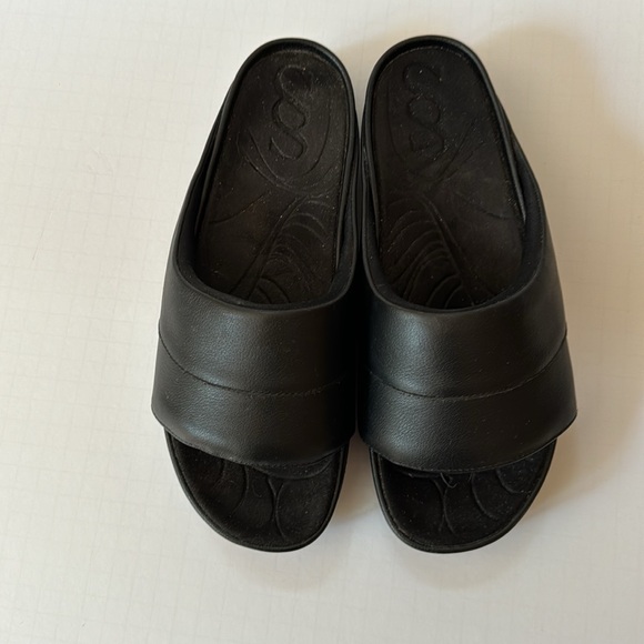 SAYSH Women Slides Black Leather Upper Strap Slip on - Picture 3 of 9